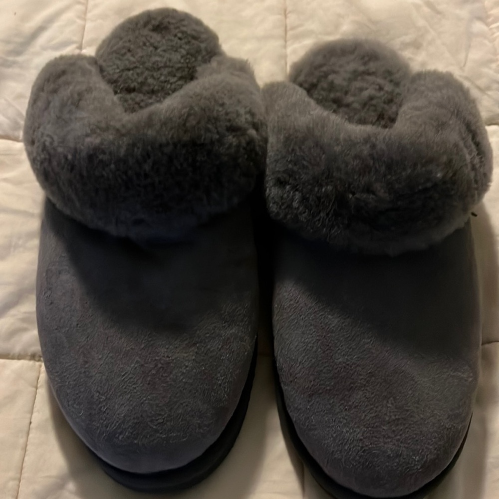 Eddie Bauer slippers